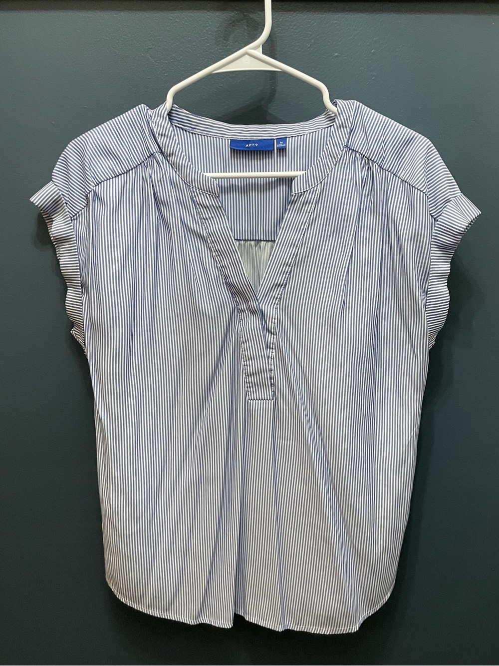 Apt. 9 Navy and White Pinstripe V-Neck Cap Sleeve Blouse